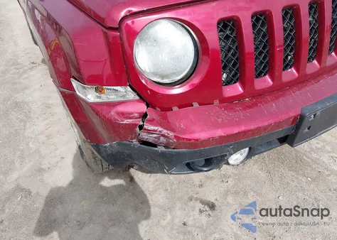 2014 Jeep Patriot Latitude z USA, uszkodzony, nr VIN 1C4NJRFB7ED688417